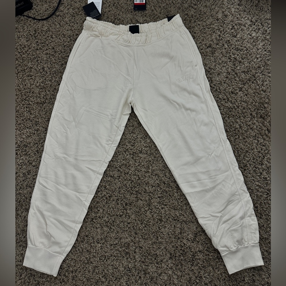Nike Women's Cream Sweatpants